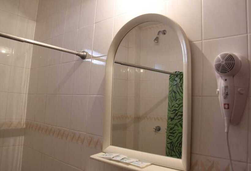 חדר סטנדרט לארבעה, Hosteria Maryland