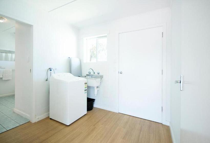 דירת שלושה חדרים, Archipelago Apartments Esperance