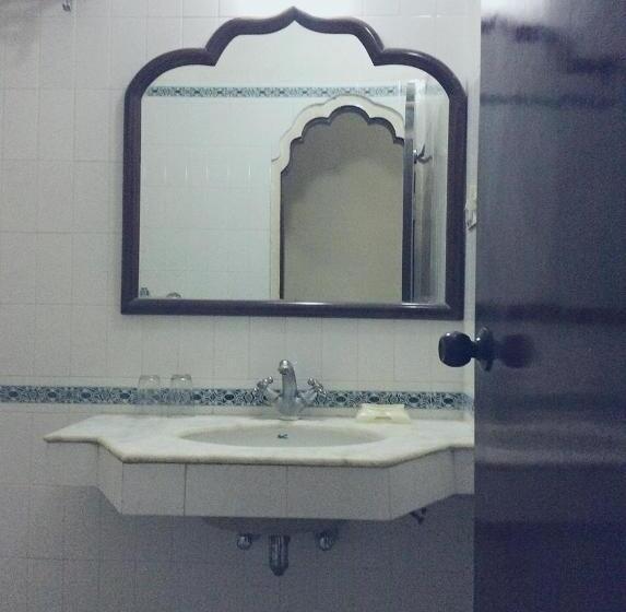 اتاق لوکس, Marble Palace