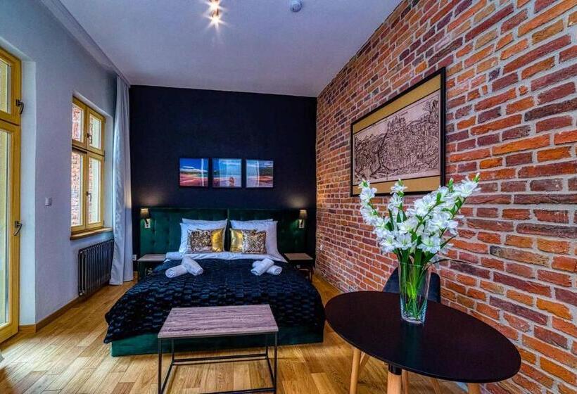 اتاق لوکس با بالکن, Aparthotel Delta Boutique