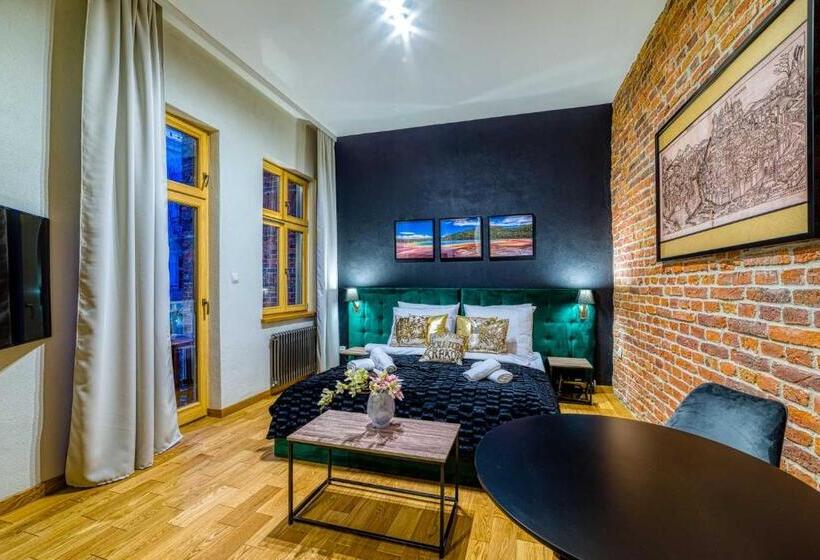 اتاق لوکس با بالکن, Aparthotel Delta Boutique