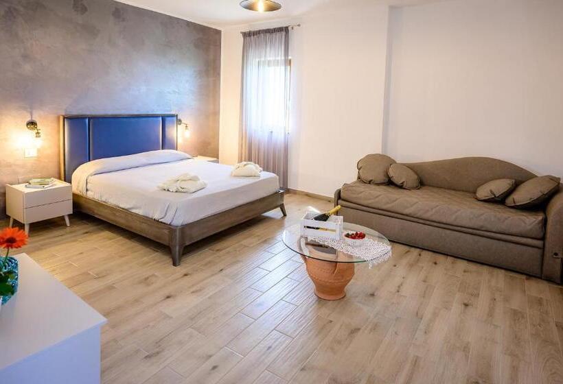 غرفة ديلوكس مطلّة علي البحر مزوَّدة بشُرفة, Antica Dimora Palinuro