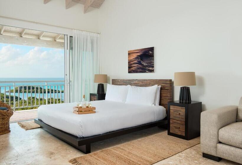 سوییت با چشم‌انداز دریا, Sailrock South Caicos   Island Hop Flight Included