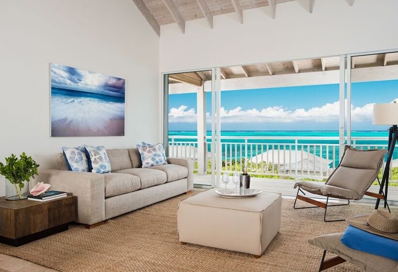سوییت با چشم‌انداز دریا, Sailrock South Caicos   Island Hop Flight Included