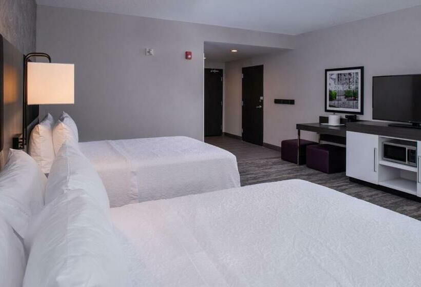 Номер Стандарт Адаптированный для Инвалидов, Hampton Inn & Suites Winstonsalem Downtown