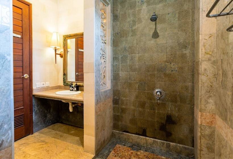 سوییت خانوادگی, Starloka Saba Bali