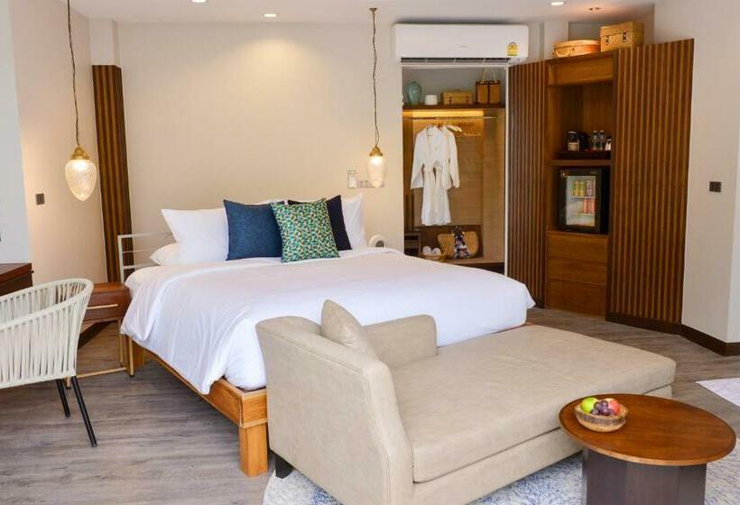 اتاق لوکس با چشم‌انداز باغ, Tungtong Beach Villas