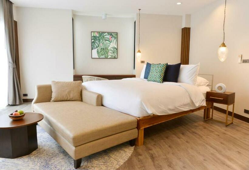 اتاق لوکس با چشم‌انداز باغ, Tungtong Beach Villas