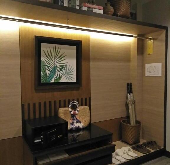 اتاق لوکس با چشم‌انداز باغ, Tungtong Beach Villas