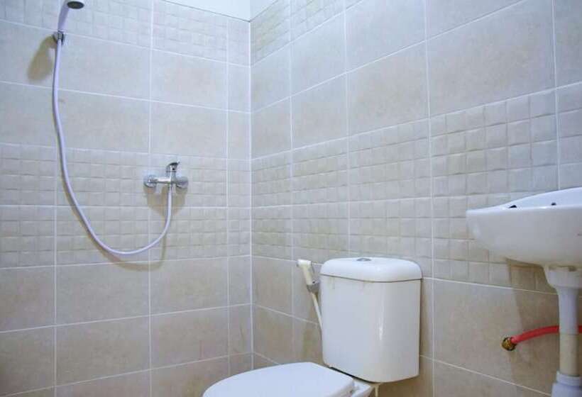 Номер Стандарт, Reddoorz Near Mangga Dua Square