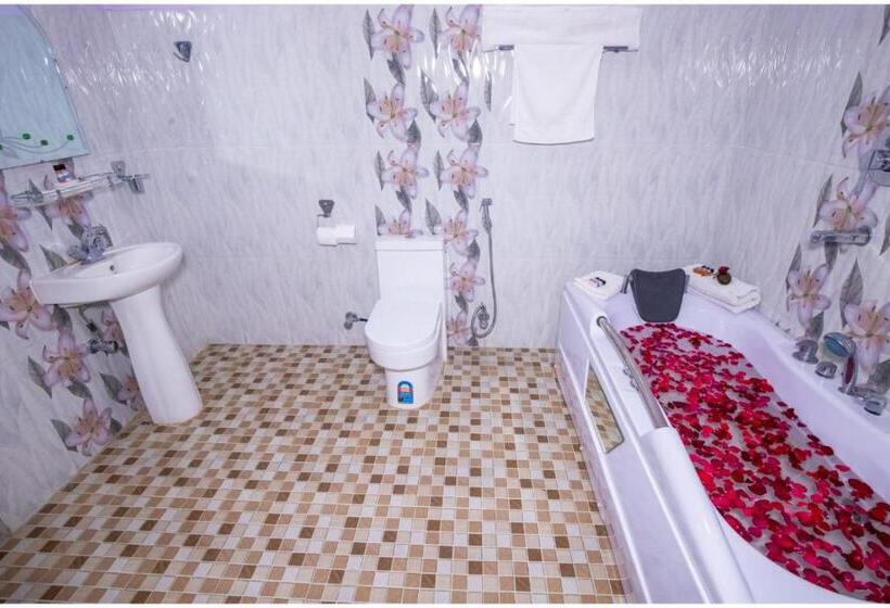 سوییت, Tulip Pokhara Inn