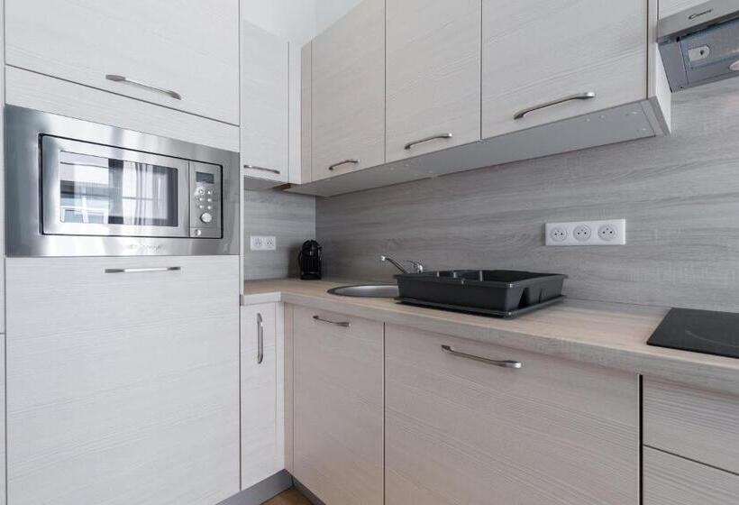 Апартаменты 2 Спальни, Florella Antibes Apartment