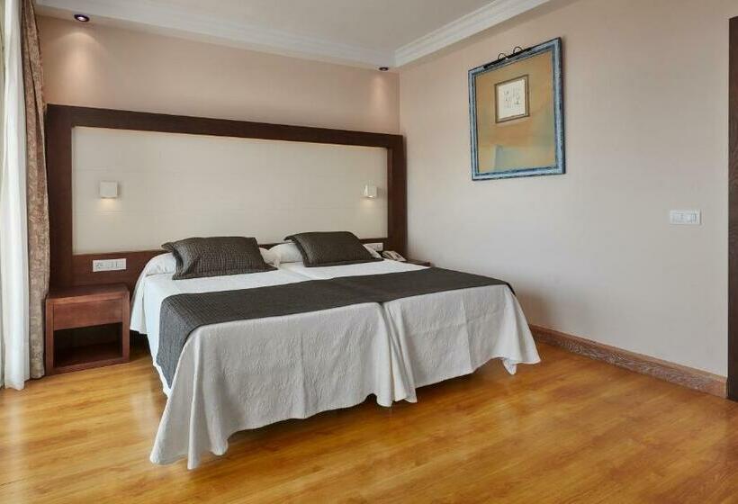 اتاق استاندارد با چشم‌انداز دریا, Hipotels Eurotel Punta Rotja Spagolf