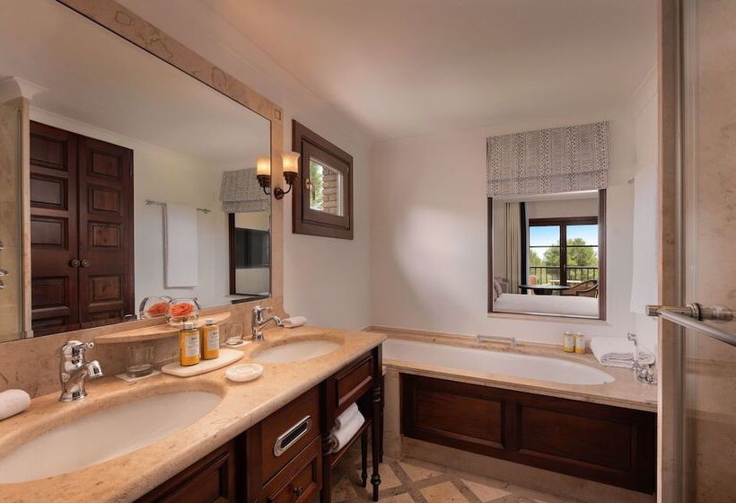 디럭스 전망 룸, Castillo Hotel Son Vida, A Luxury Collection Hotel, Mallorca   Adults Only