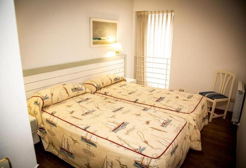 Номер Стандарт, Isabel Rooms   Suarez Inclán 38