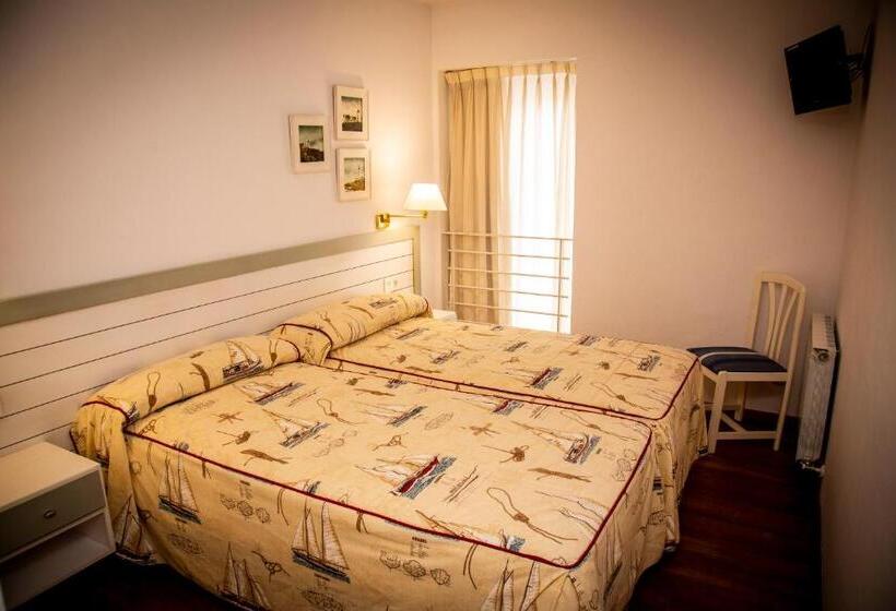 Номер Стандарт, Isabel Rooms   Suarez Inclán 38