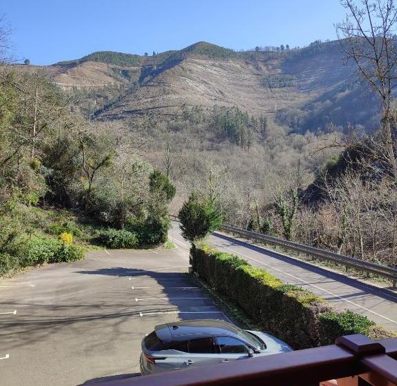 スタンダードルーム, La Salmonera Cangas De Onís