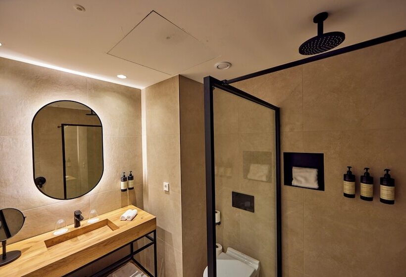 חדר סטנדרט יחיד, Universal Grand Leon & Spa