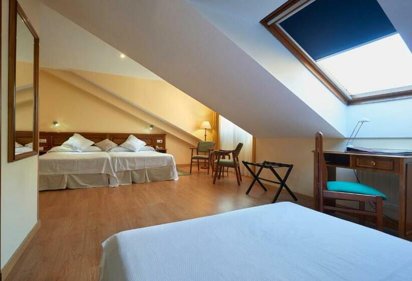 اتاق لوکس خانوادگی, Y Casona El Carmen