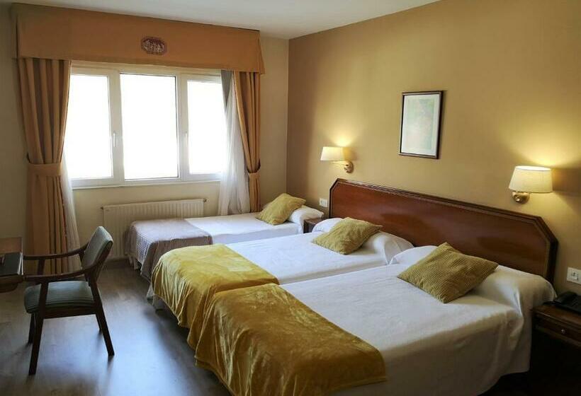 اتاق استاندارد سه نفره, Y Casona El Carmen