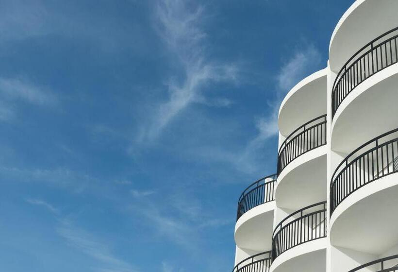 إستوديو قياسى, Cenit & Apts. Sol Y Viento
