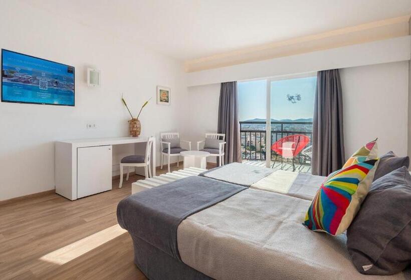 غرفة قياسية إطلالة جانبية علي البحر, Cenit & Apts. Sol Y Viento