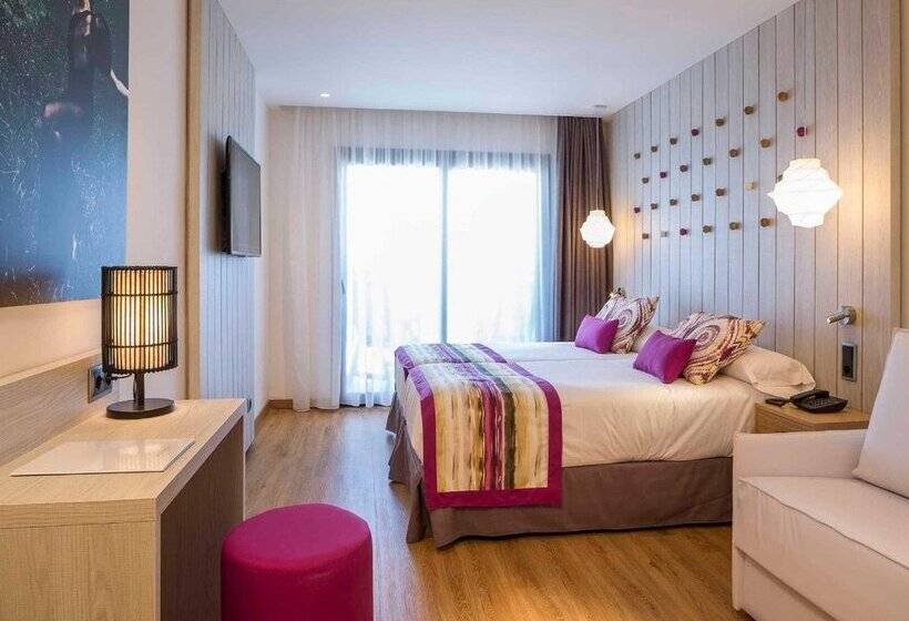 Quarto Deluxe, Grand Palladium White Island Resort & Spa
