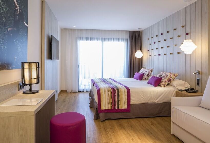 Quarto Deluxe, Grand Palladium White Island Resort & Spa