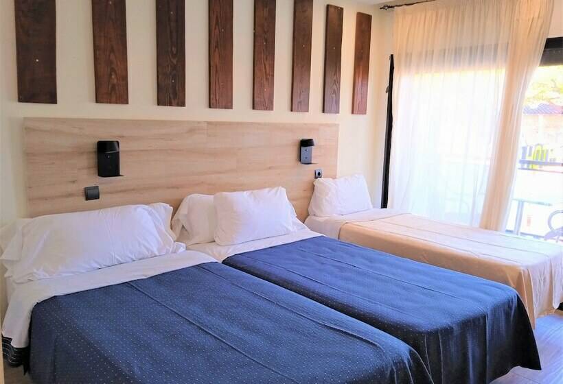 Standard Triple Room with Terrace, 153