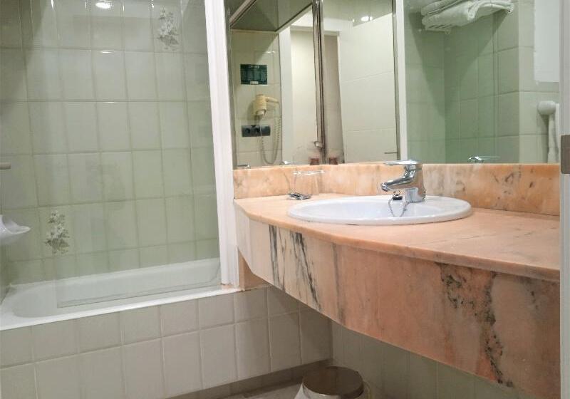 Standard Triple Room with Terrace, 153