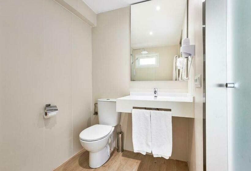 Номер Стандарт Вид на Бассейн, Globales Panama - Adults Only