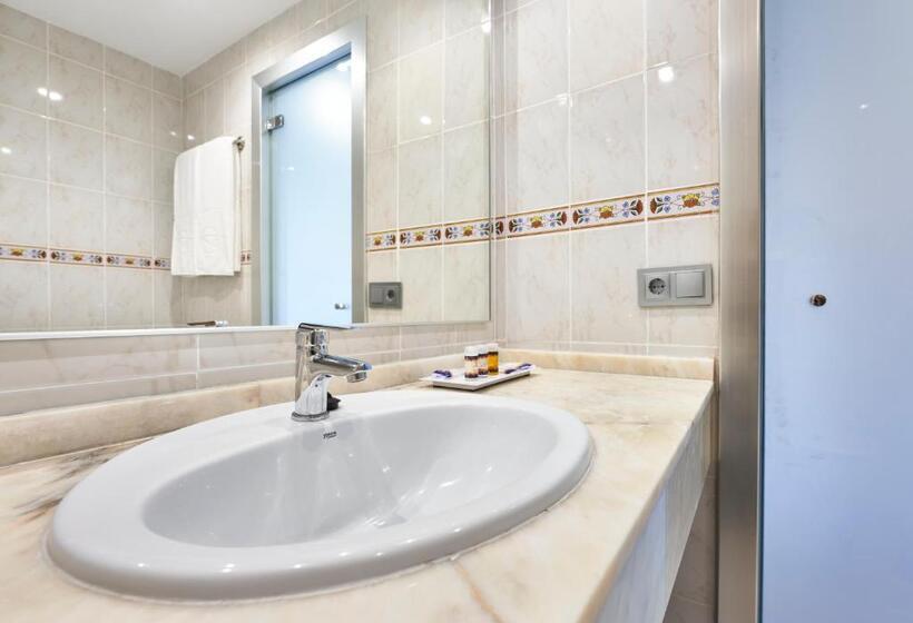 Номер Стандарт, Globales Torrenova - Adults Only