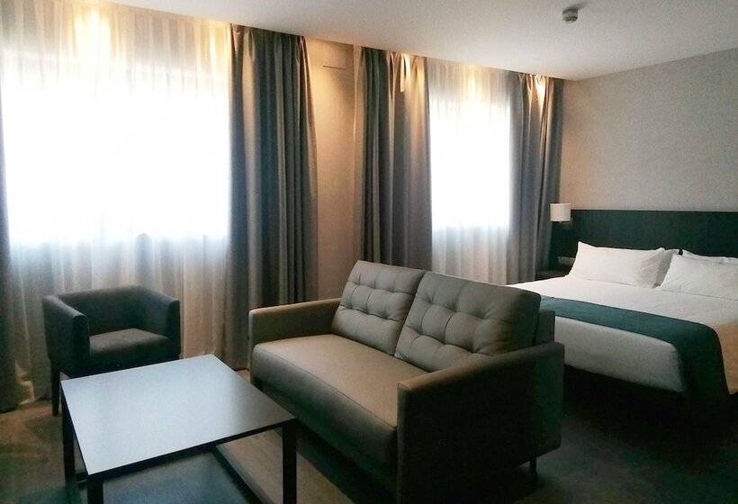Трехместный Номер Superior, Hg City Suites Barcelona