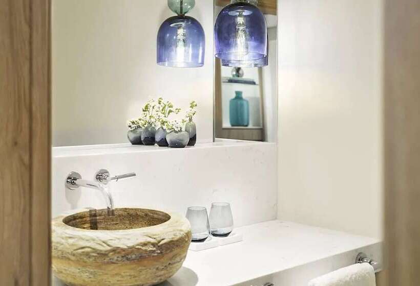 اتاق استاندارد با چشم‌انداز دریا, Nobu Hotel Ibiza Bay