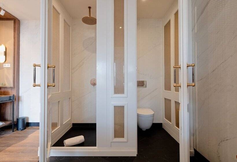جناح رئاسى, Only You Hotel Valencia