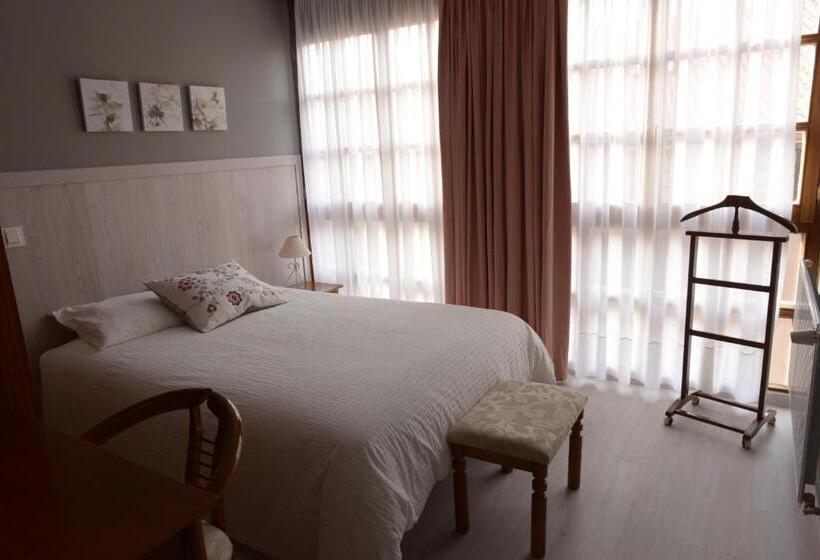 اتاق استاندارد یک نفره, Rural En Escalante Las Solanas