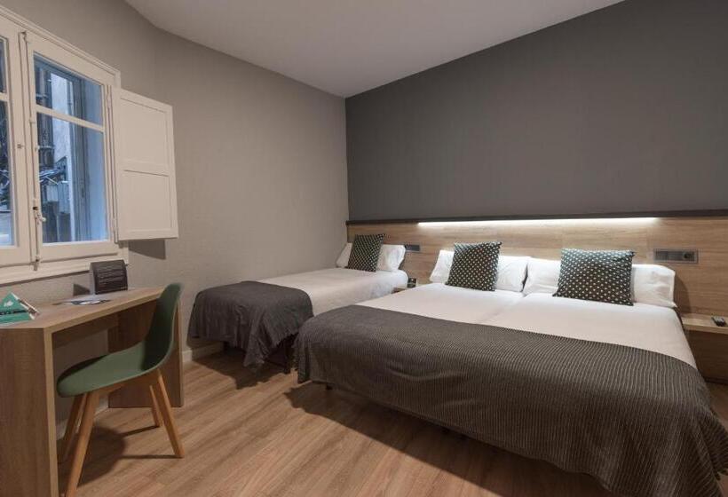 Üç Kişilik Standart Oda, Alda Centro Pamplona