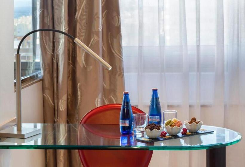 اتاق پرمیوم, Melia Madrid Princesa