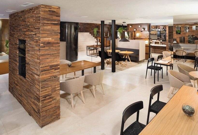 سوییت جونیور, Melia Madrid Princesa