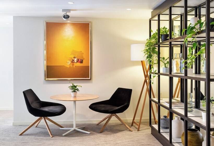 سوییت, Melia Madrid Princesa