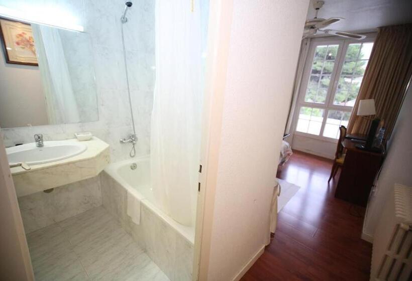 Quarto Economy Individual, Pintor Marsà