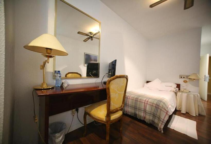 Quarto Economy Individual, Pintor Marsà