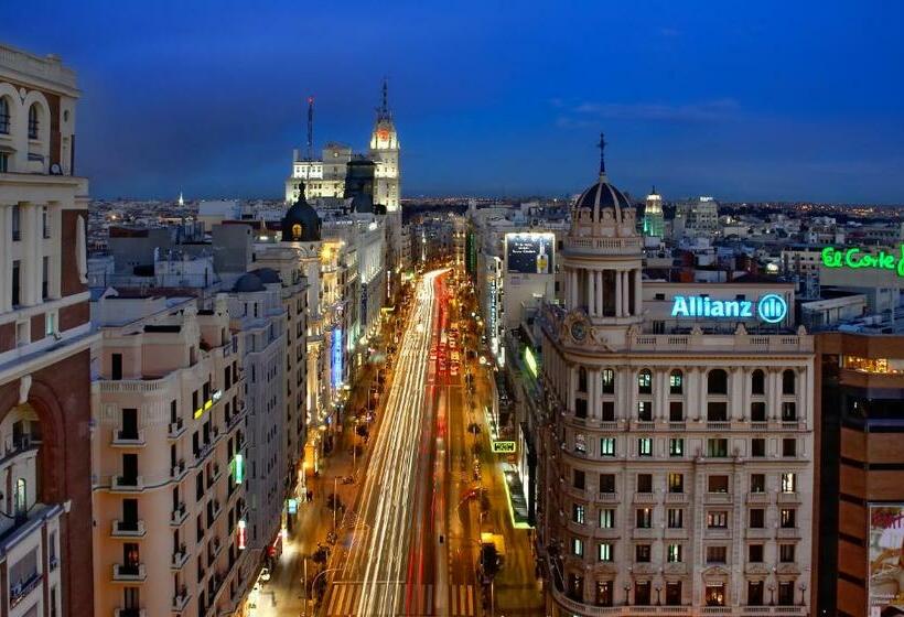 اتاق لوکس با چشم‌انداز, Vincci Capitol