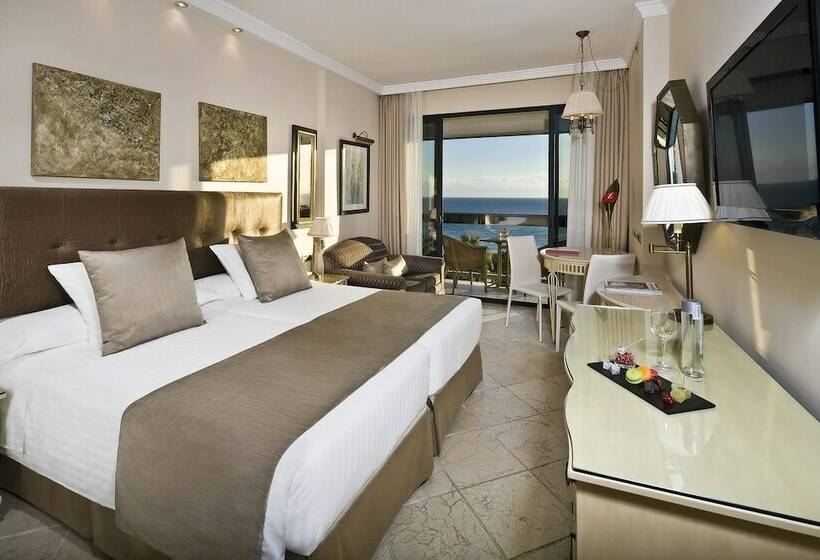 اتاق پرمیوم با چشم‌انداز دریا, Don Pepe Gran Melia