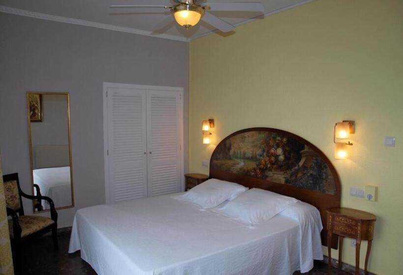 Prestige Room Sea View, Grifeu