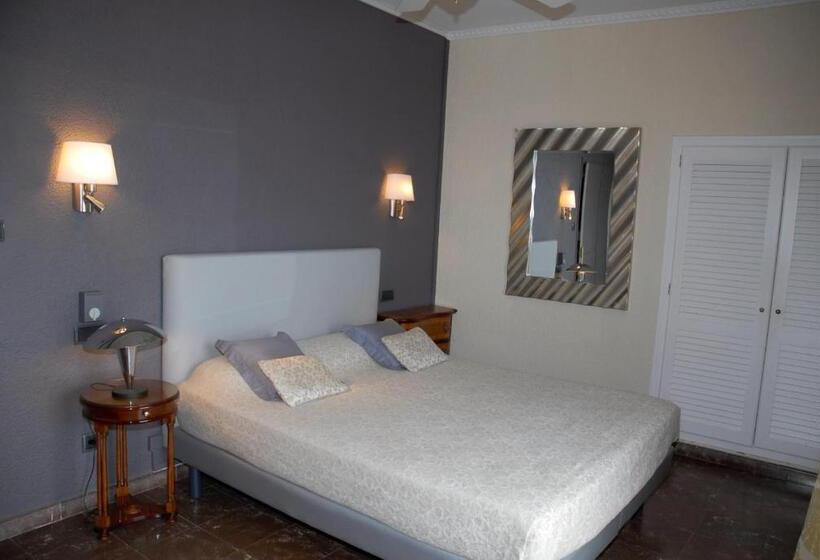 Prestige Room Sea View, Grifeu