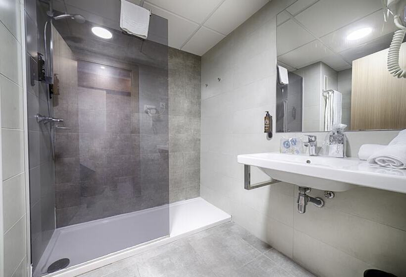 اتاق استاندارد, Ohtels Villa Dorada