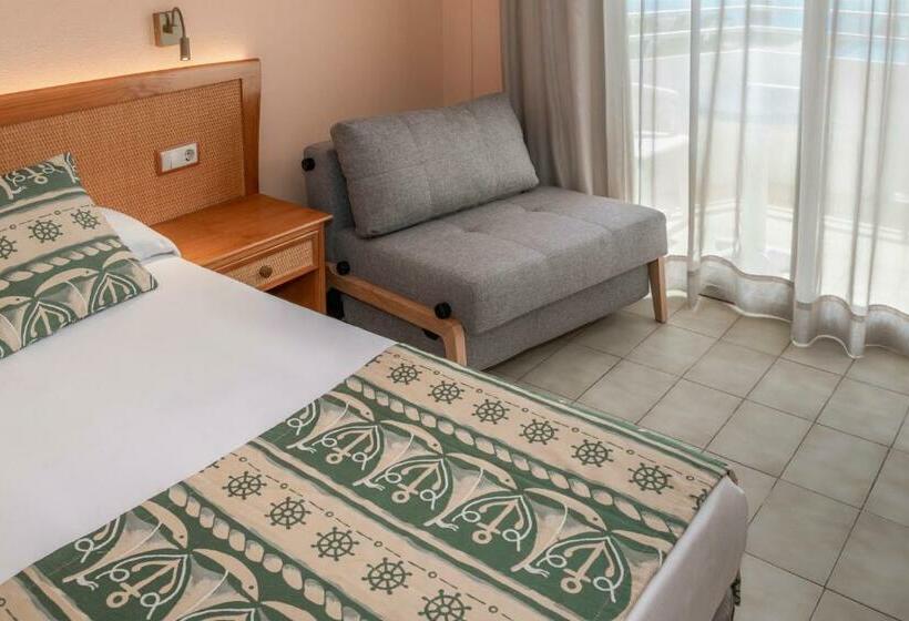 Habitación Triple Estándar, Ght Oasis Tossa & Spa