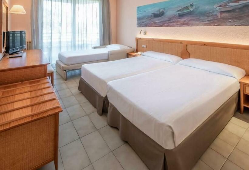 Номер Стандарт Трехместный, Ght Oasis Tossa & Spa