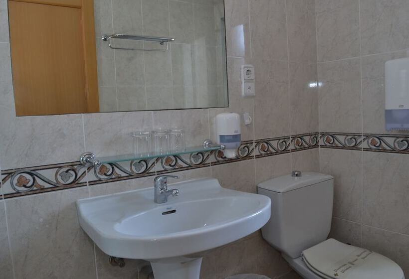 Номер Стандарт Индивидуальный, Hostal Cataluña